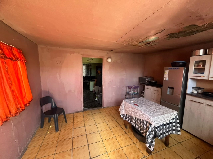 2 Bedroom Property for Sale in Kwazakhele Eastern Cape